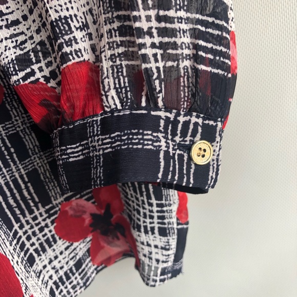 NWT Tommy Hilfiger babydoll blouse - Picture 4 of 5